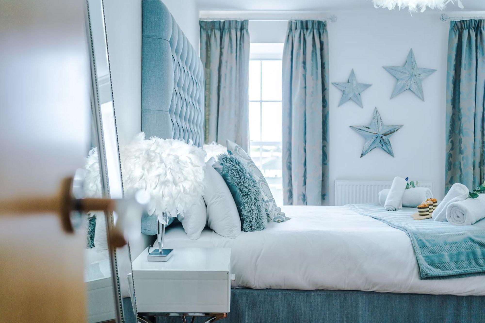 Apartment New! Stunning Centre 2-bed In By 53 Degrees - Ideal For Couples & Groups - Sleeps 4! Chester