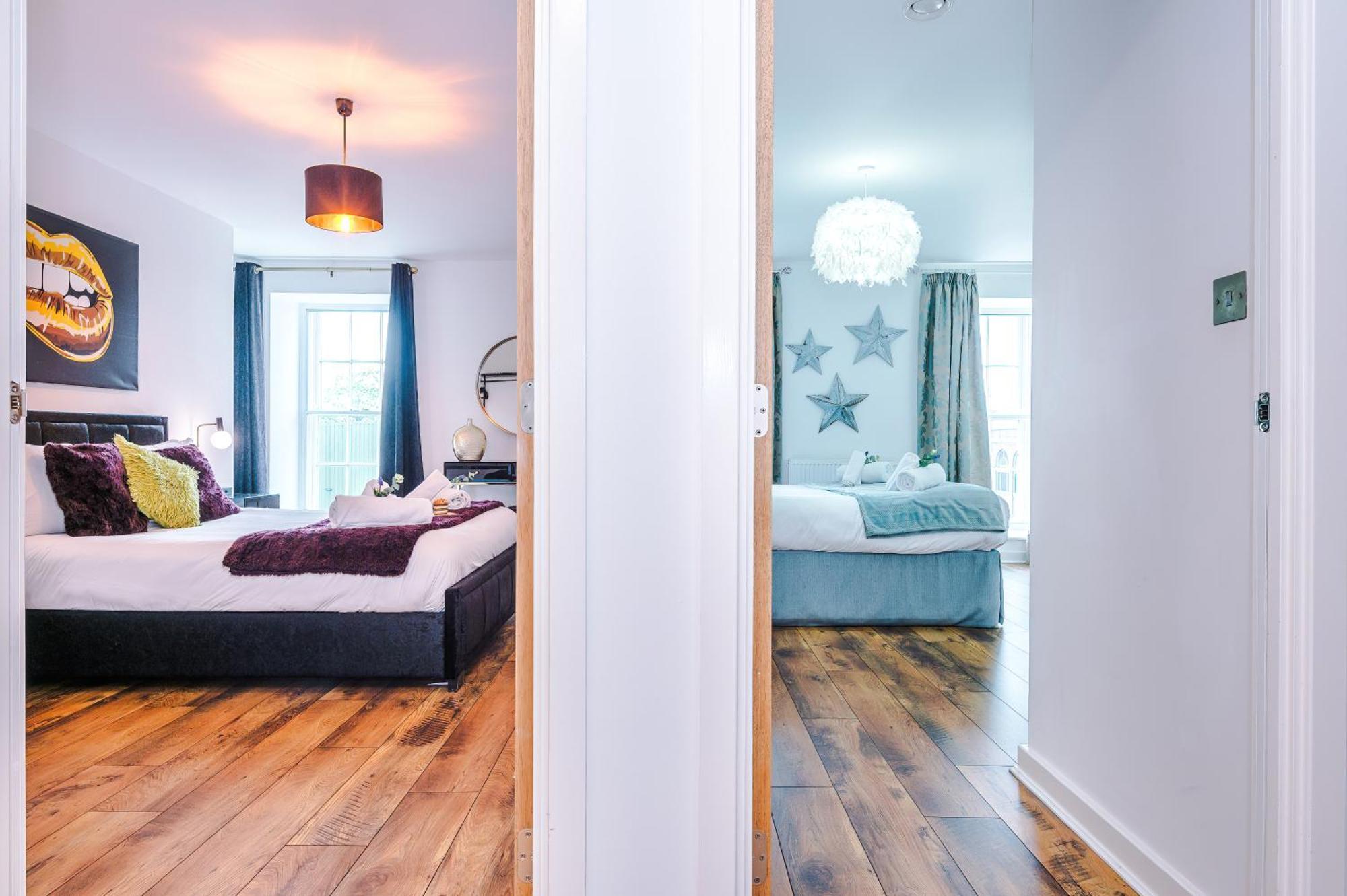New! Stunning Centre 2-bed In By 53 Degrees - Ideal For Couples & Groups - Sleeps 4! Chester