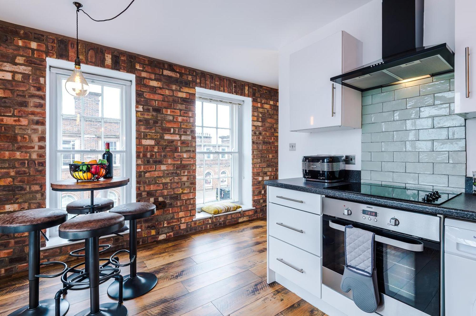 Apartment New! Stunning Centre 2-bed In By 53 Degrees - Ideal For Couples & Groups - Sleeps 4!